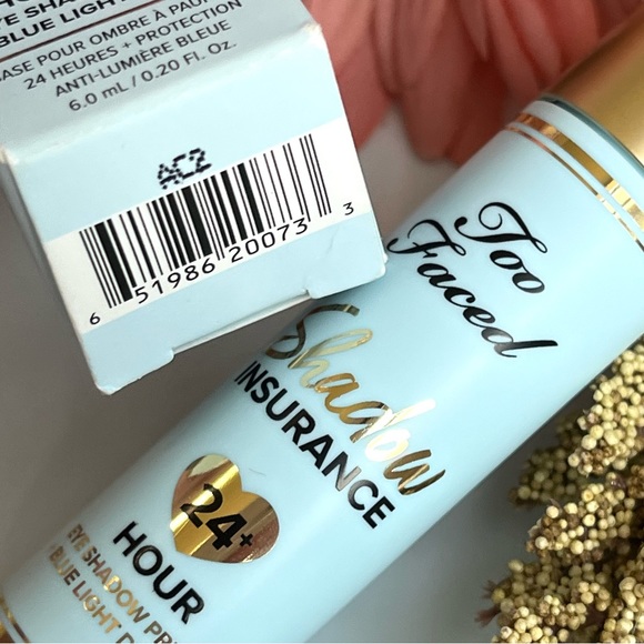 TOO FACED Shadow Insurance Eyeshadow Primer - Picture 11 of 12
